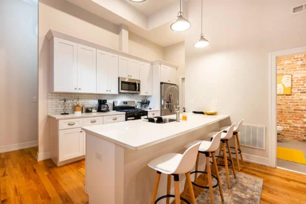 Luxurious Downtown 3 Bed 2 Bth Apartment Chicago Exterior photo